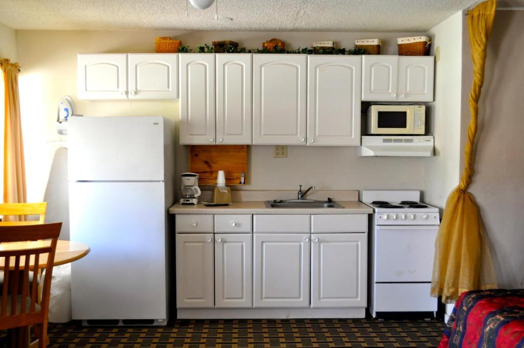 Andrews Motor Inn Extérieur photo