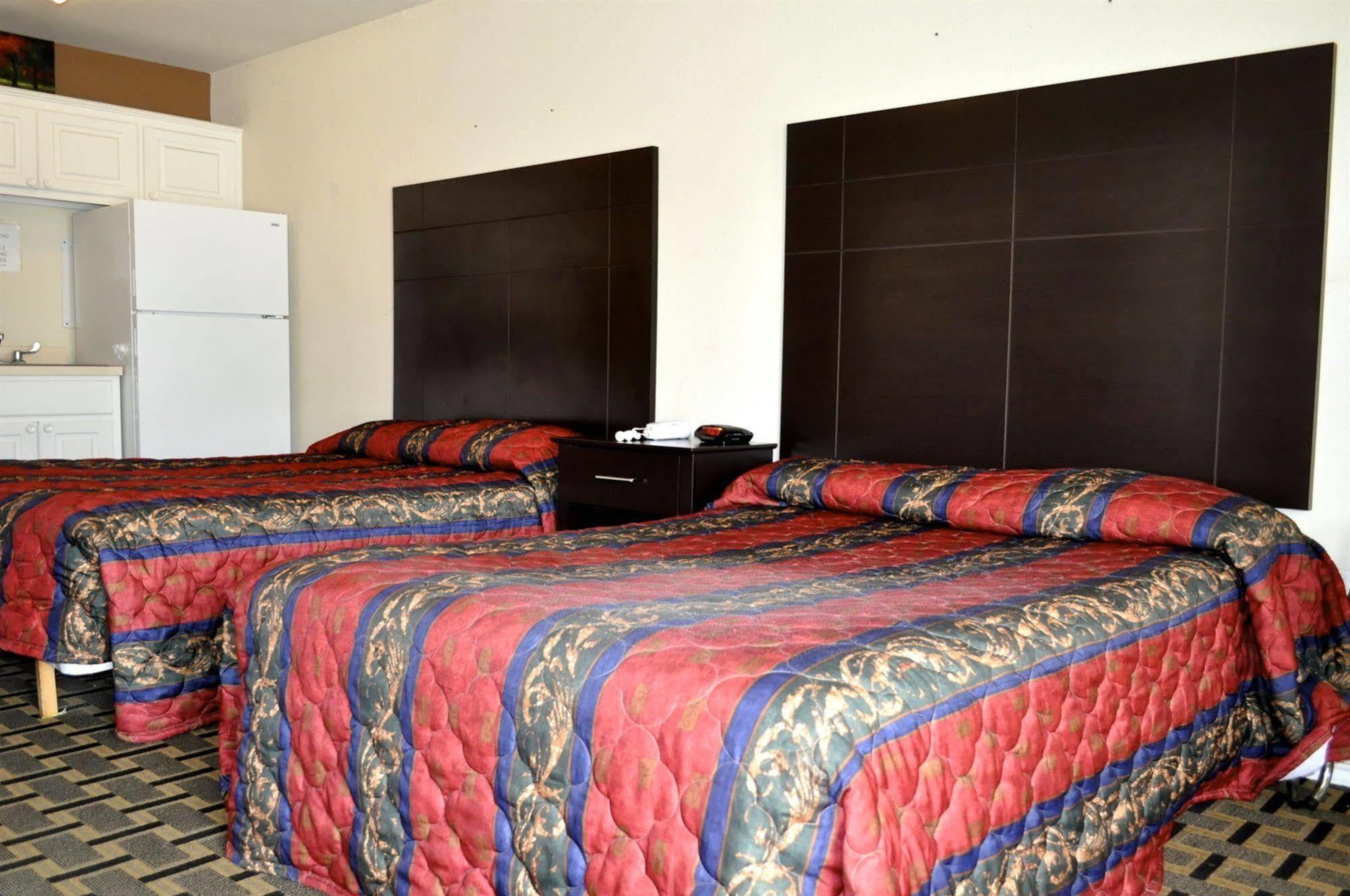 Andrews Motor Inn Extérieur photo