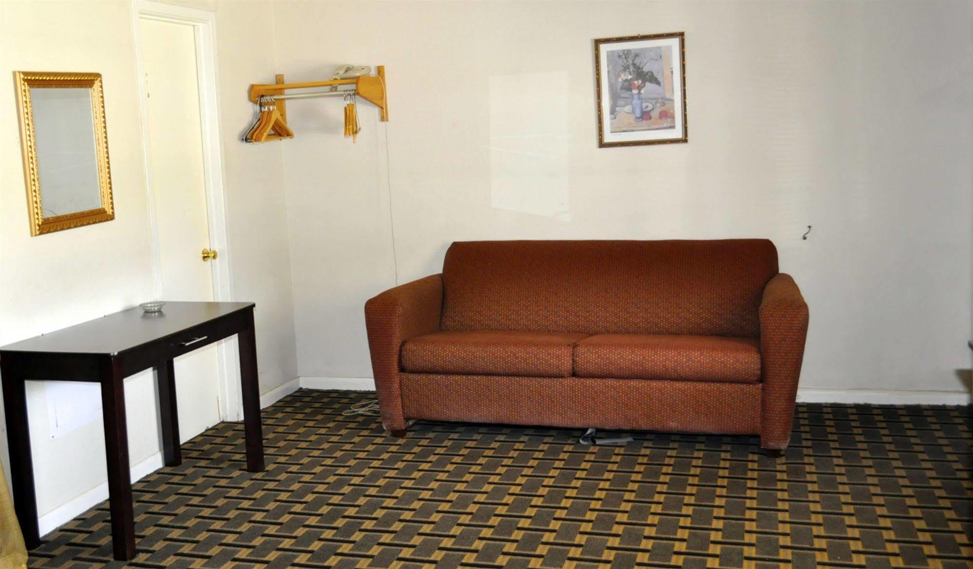Andrews Motor Inn Extérieur photo